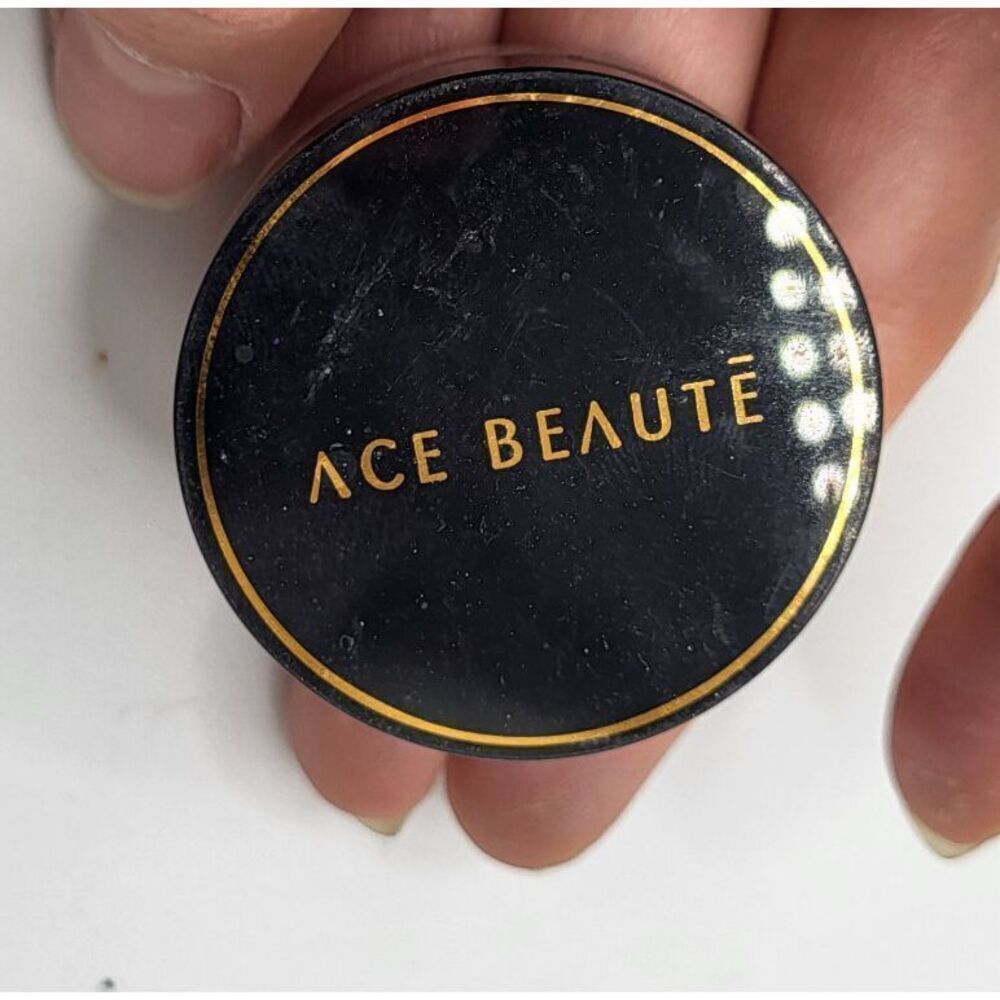Ace Beaute Effortless Radiance Loose Setting Powder Fair New
